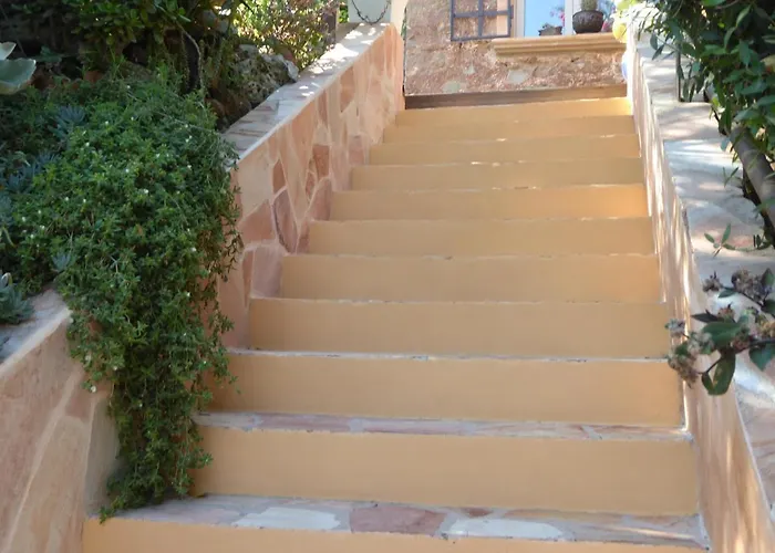 Rifugio Storico Sul Mare Vakantiehuis Saint-Raphaël