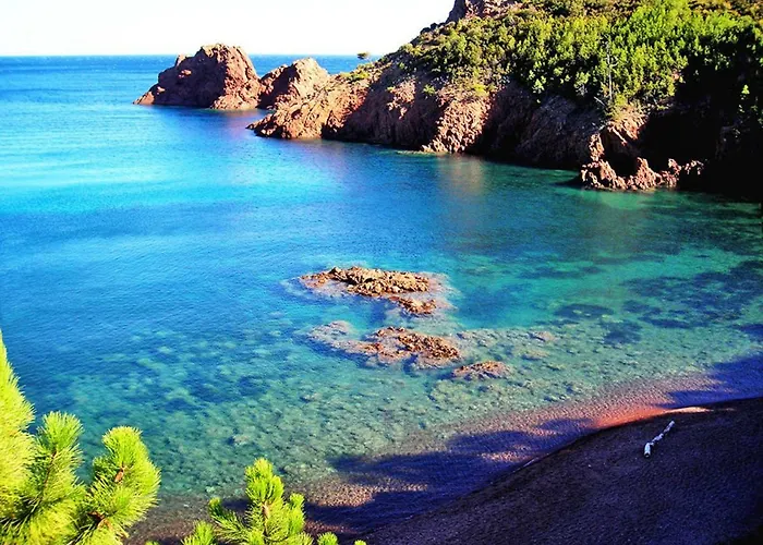 Rifugio Storico Sul Mare * Saint-Raphaël