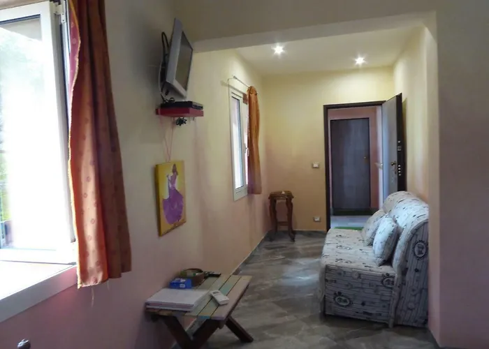 Nyaraló Rifugio Storico Sul Mare Saint-Raphaël