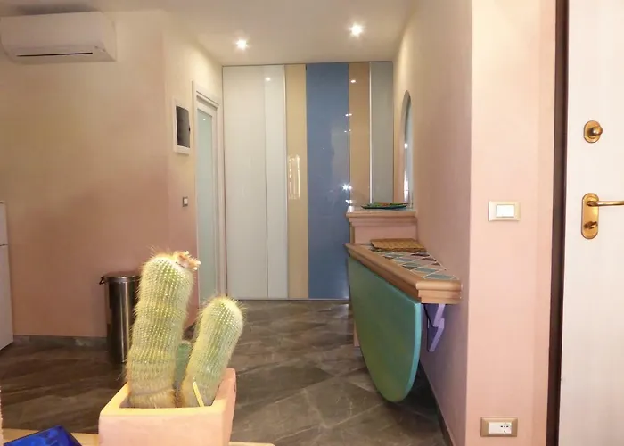 Rifugio Storico Sul Mare Nyaraló *